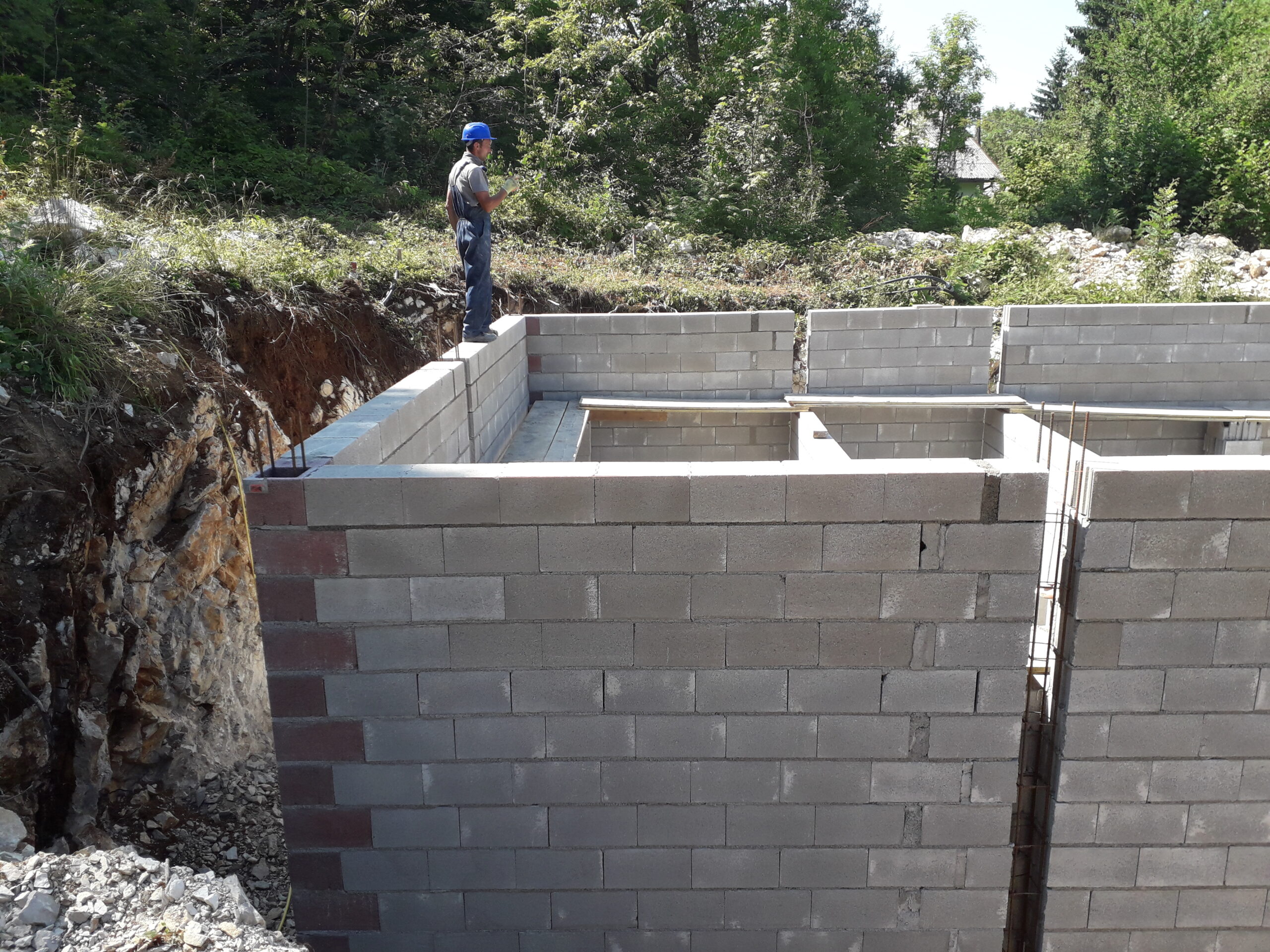 Foundation (7)