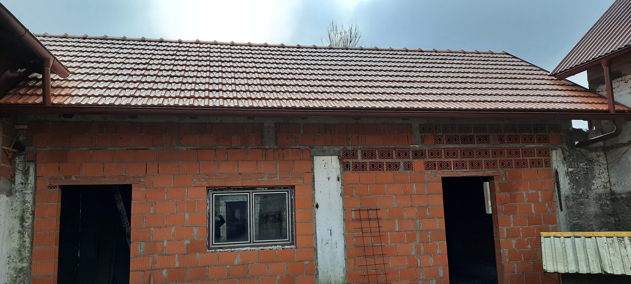 Roof (1)