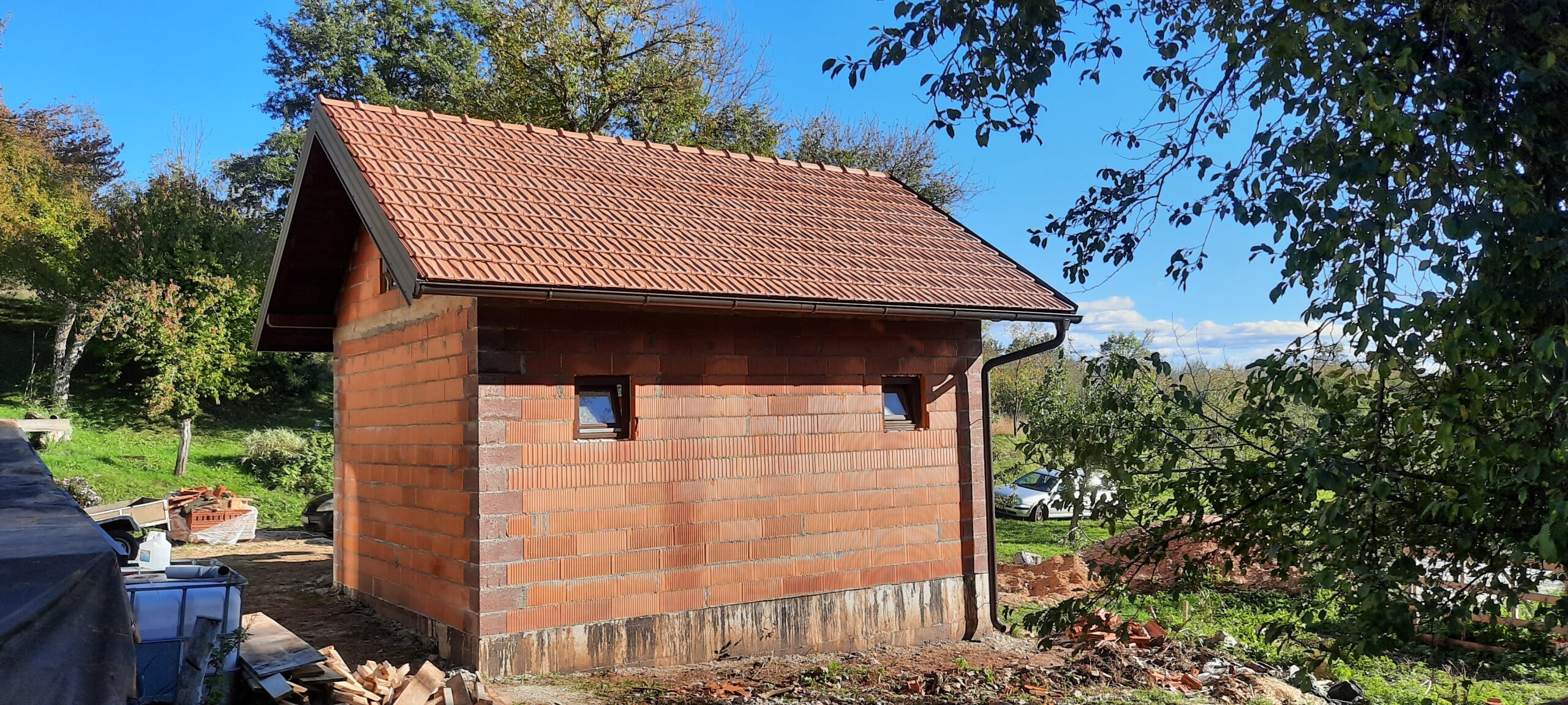 Roof (9)